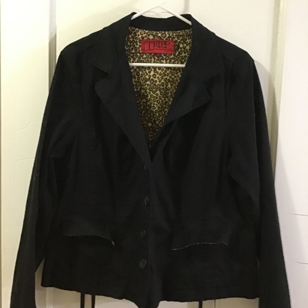 VTG. TRIPP NYC LEOPARD TRIM BLACK JACKET.  2